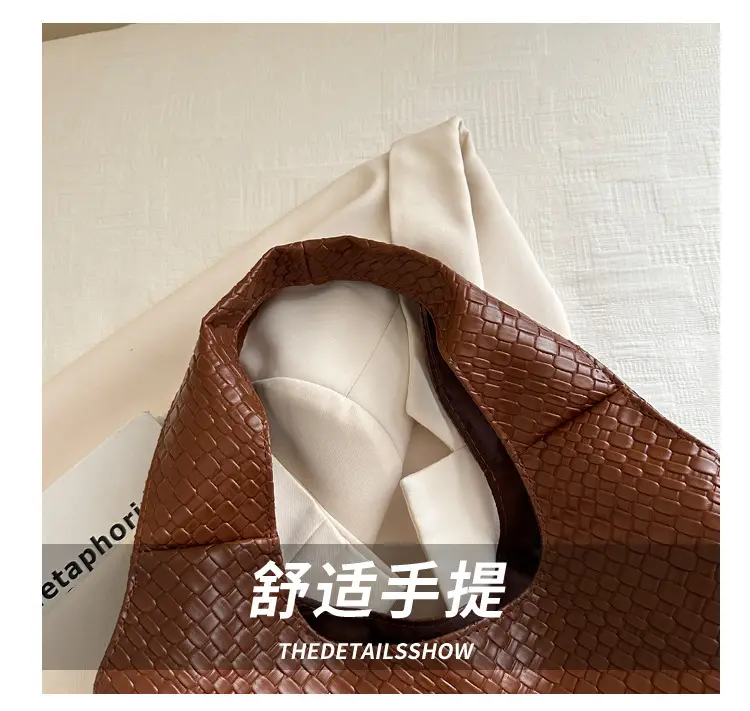 Women's Retro Style Shoulder Bag 2025 New Hot Style — feature 3