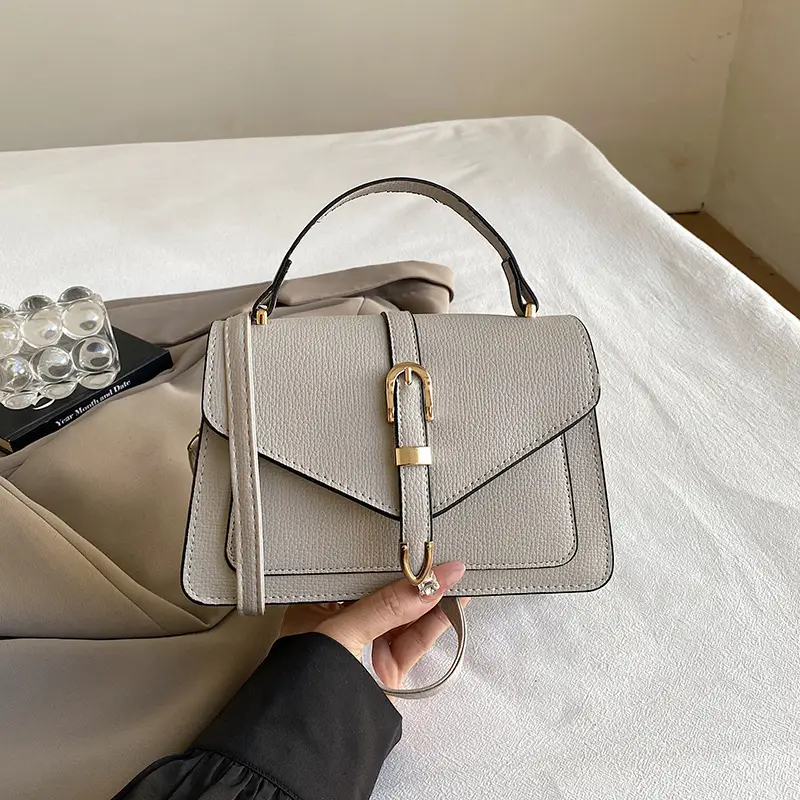 Black Women's Shoulder Bag with Gold Clasp 2025 - Image 4