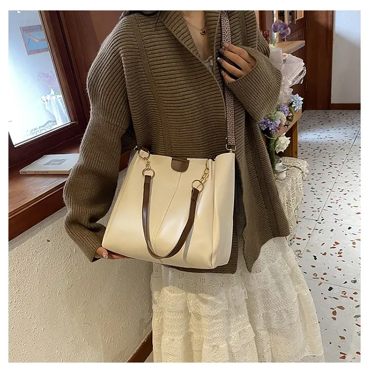 Women's Large Capacity Shoulder Bag Brown White New Style — feature 16