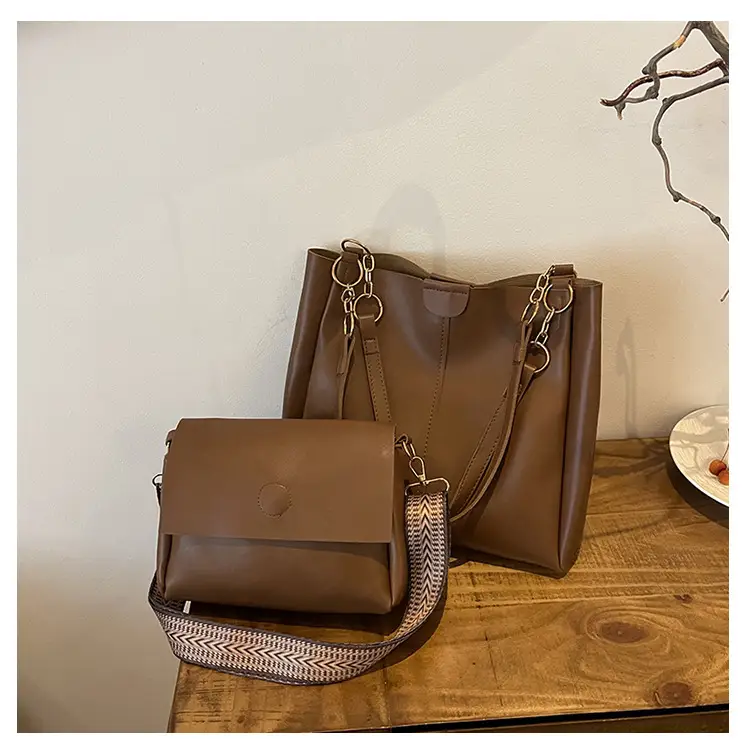 Women's Large Capacity Shoulder Bag Brown White New Style - Image 2