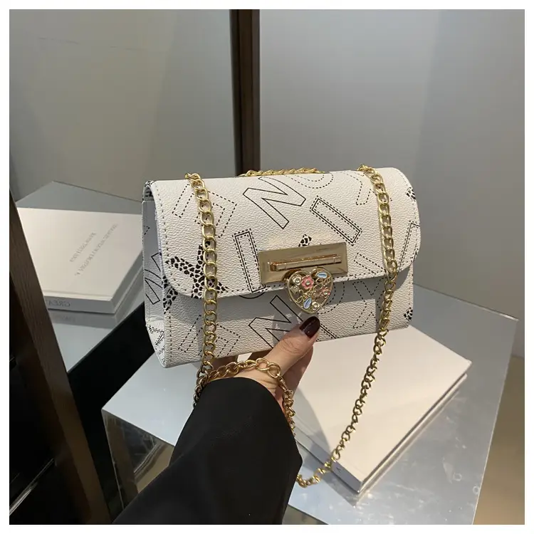 Pink Chain Shoulder Bag for Women 2024 — feature 12