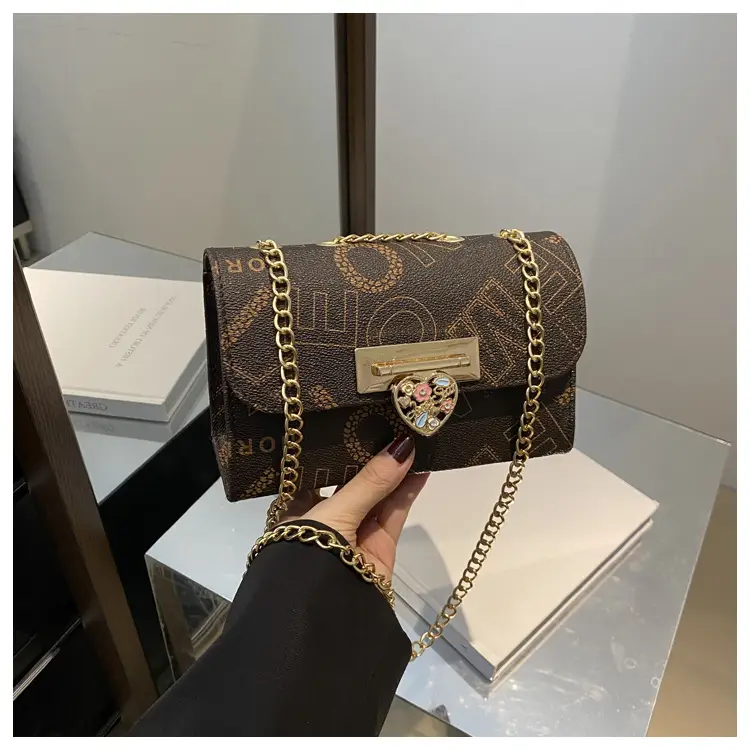 Pink Chain Shoulder Bag for Women 2024 — feature 14