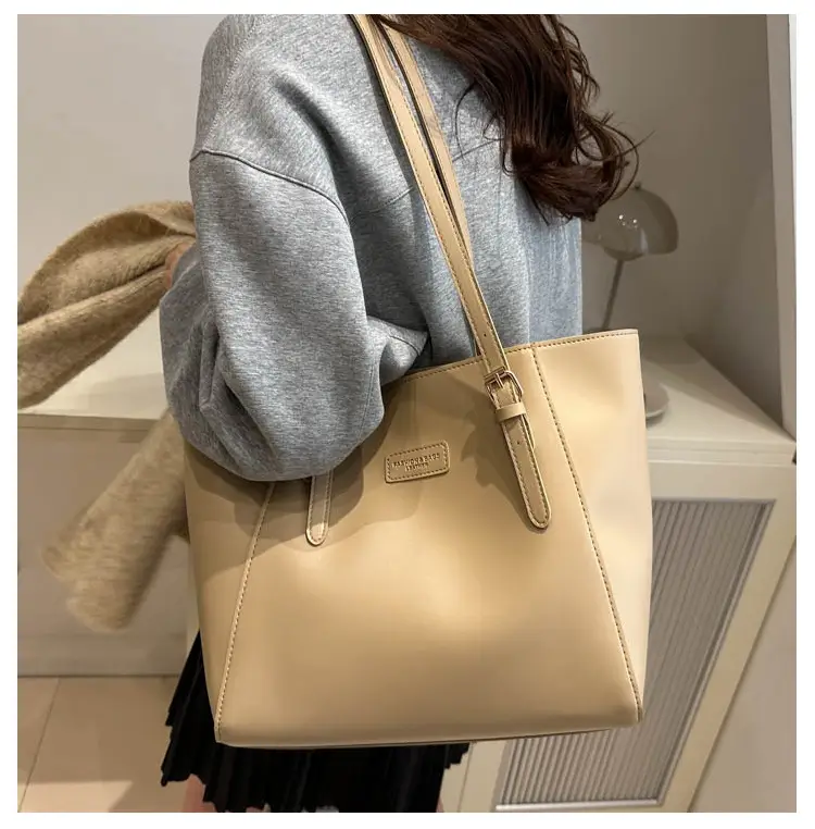 Women's Large Capacity Brown Shoulder Bag 2024 — feature 14
