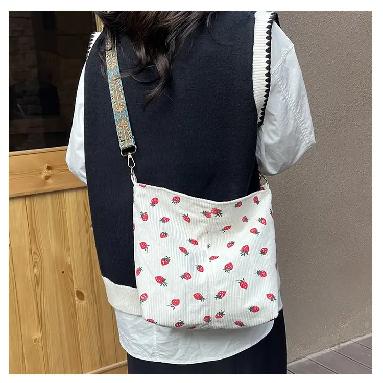 Strawberry Printed Tote Bag for Women - Image 7