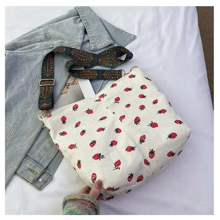 Strawberry Printed Tote Bag for Women - Image 3