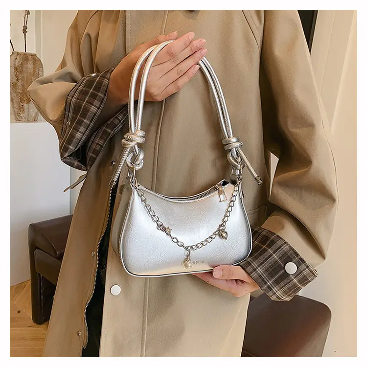 Red Chain Shoulder Bag for Women 2024 Fashion — feature 13