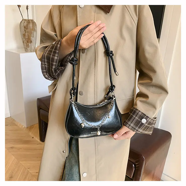 Red Chain Shoulder Bag for Women 2024 Fashion — feature 16
