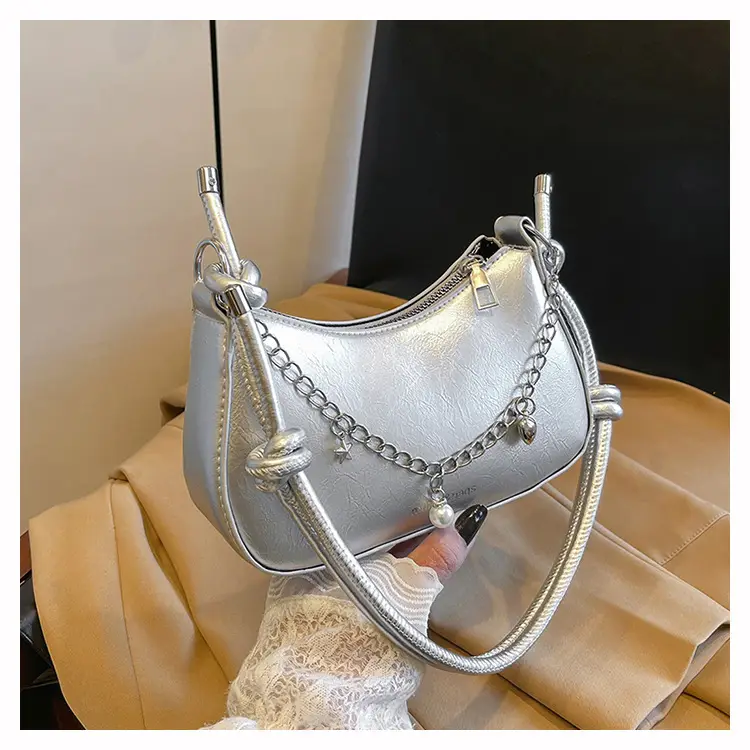 Red Chain Shoulder Bag for Women 2024 Fashion — feature 23