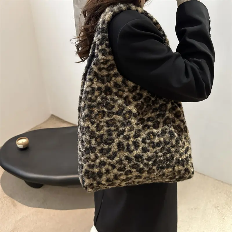 Plush Leopard Print Shoulder Tote Bag for Women - Image 5