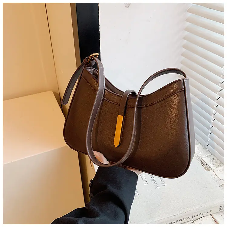 Women Crossbody Bag Brown Leather 2025 Retro Design — feature 14