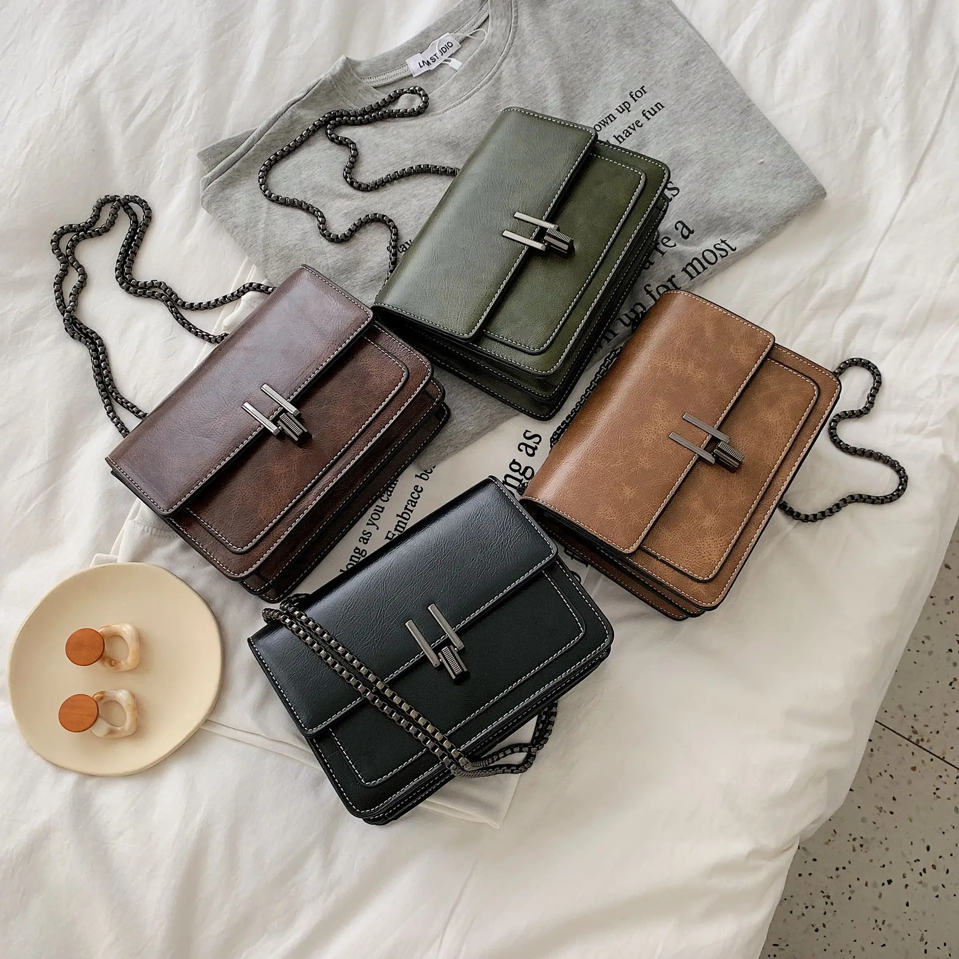 Women's Retro Chain Messenger Bag Small Square Shoulder - Image 8