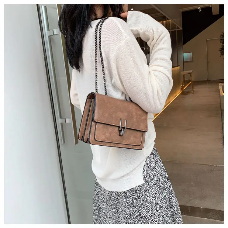 Women's Retro Chain Messenger Bag Small Square Shoulder — feature 18