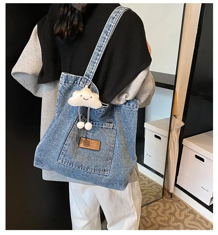 Women Denim Tote Bag with Cloud Decor 2024 — feature 1