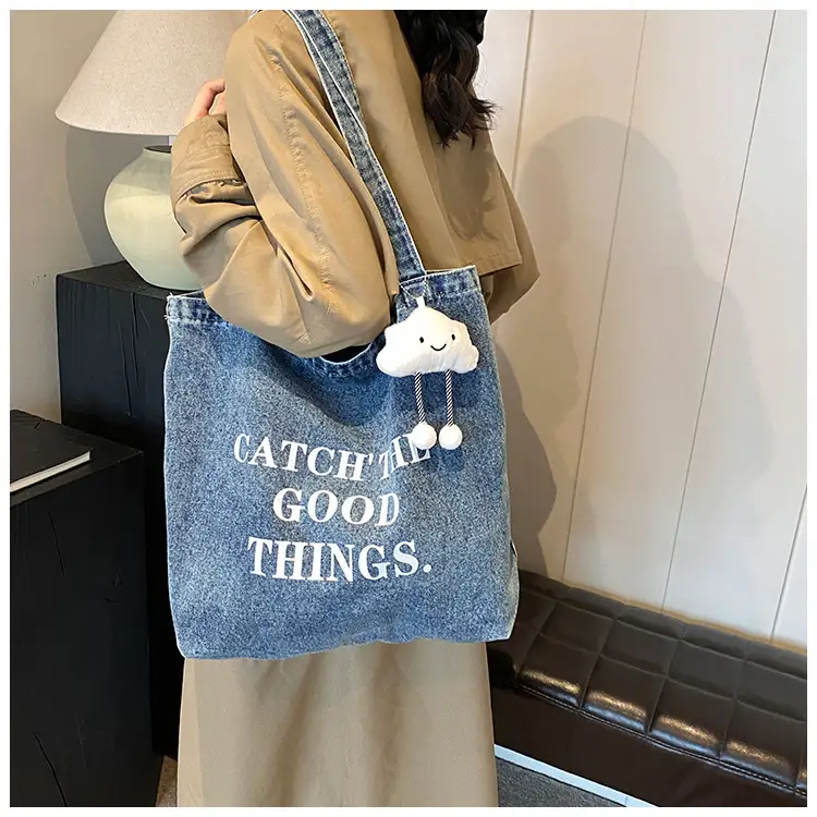Women Denim Tote Bag with Cloud Decor 2024 — feature 10