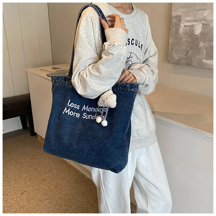 Women Denim Tote Bag with Cloud Decor 2024 — feature 9