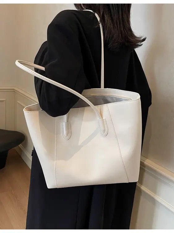 Large Capacity Black Women's Tote Bag - Image 9