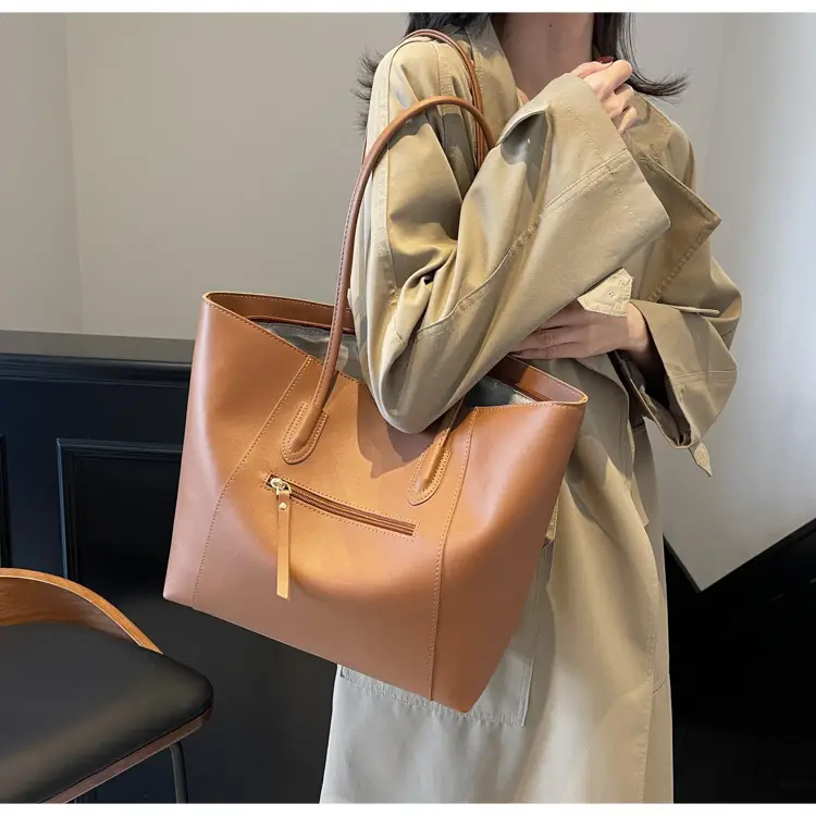 Large Capacity Black Women's Tote Bag — feature 28