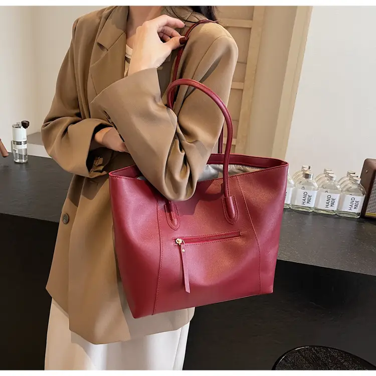 Large Capacity Black Women's Tote Bag — feature 30