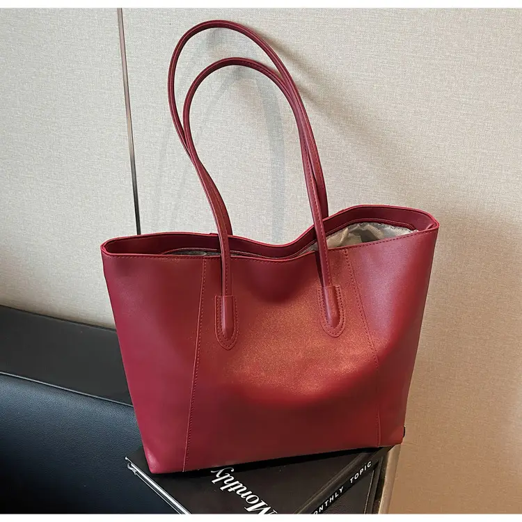 Large Capacity Black Women's Tote Bag - Image 6