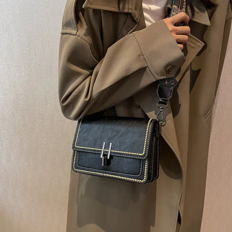 Vintage Brown Leather Shoulder Messenger Bag for Women - Image 5