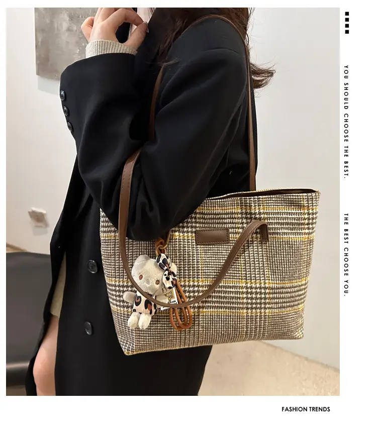 Korean Style Plaid Shoulder Bag for Women — feature 1