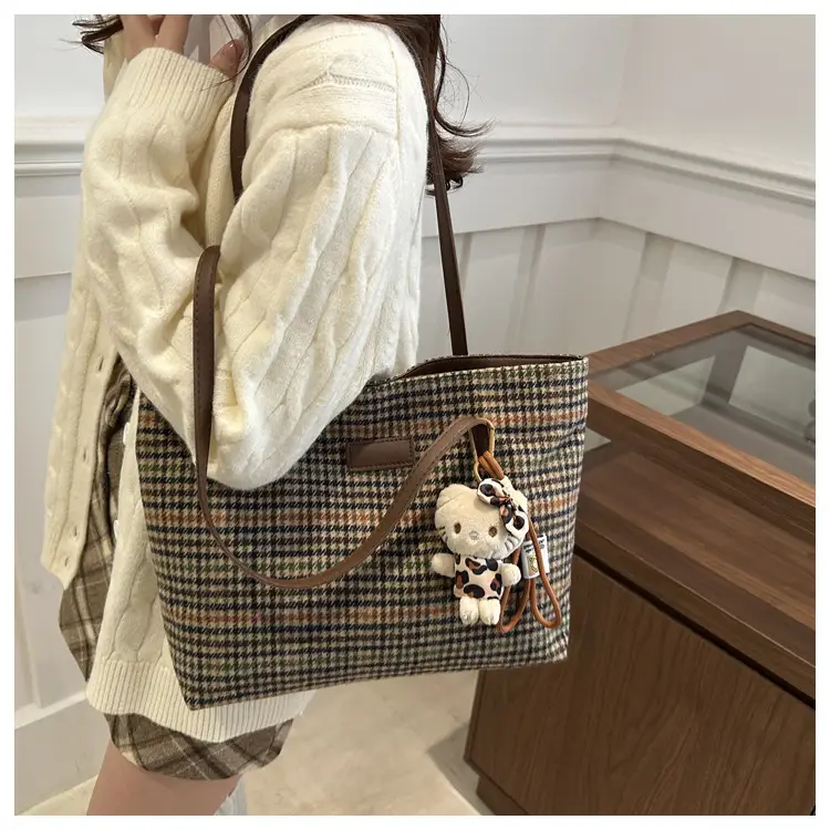 Korean Style Plaid Shoulder Bag for Women — feature 16