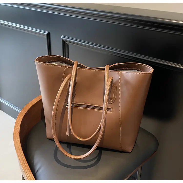 Women's Large Capacity Tan Leather Tote Bag - Image 4