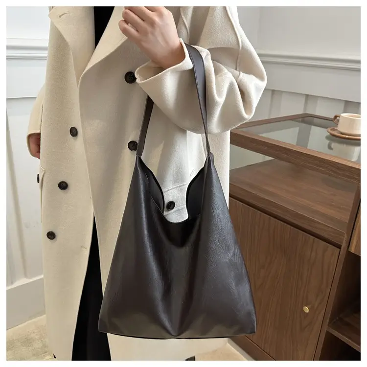 Women Vintage Brown Leather Shoulder Bag 2024 — feature 12
