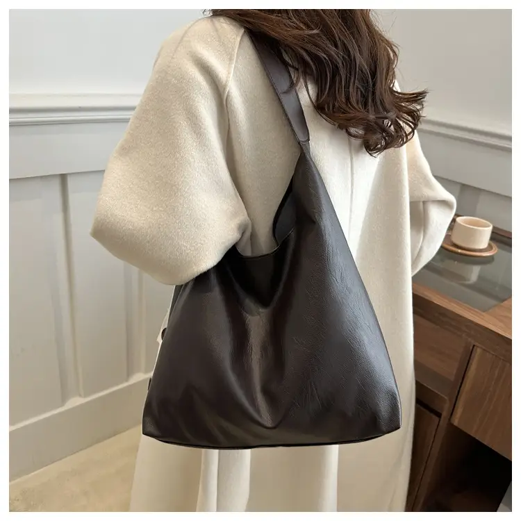 Women Vintage Brown Leather Shoulder Bag 2024 — feature 14