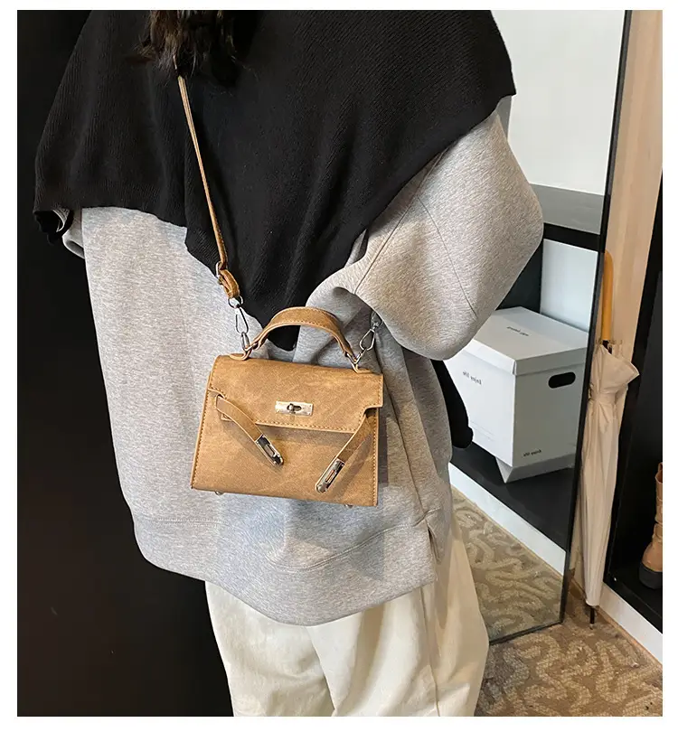 Women's Grey Velvet Shoulder Bag 2024 New Style — feature 1
