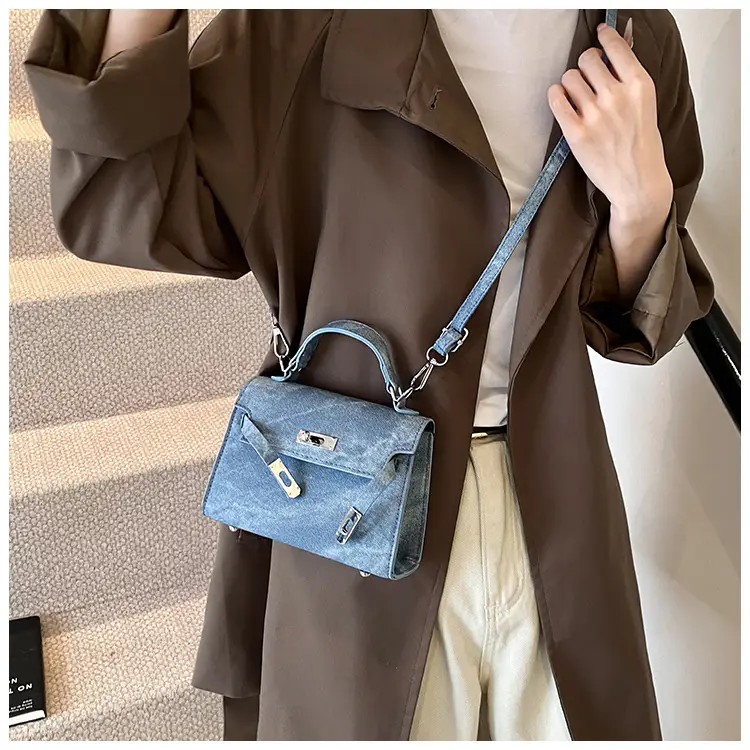 Women's Grey Velvet Shoulder Bag 2024 New Style — feature 12