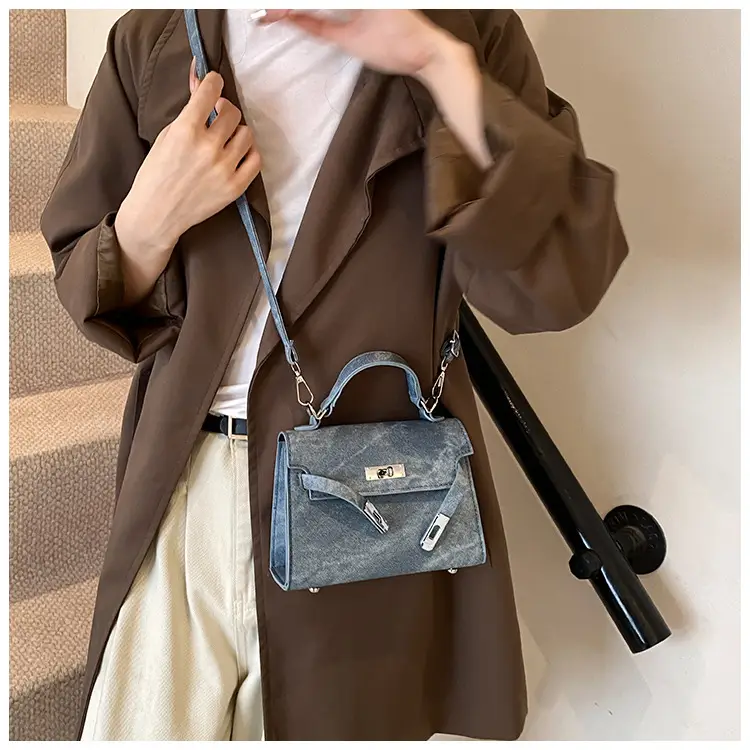 Women's Grey Velvet Shoulder Bag 2024 New Style — feature 13