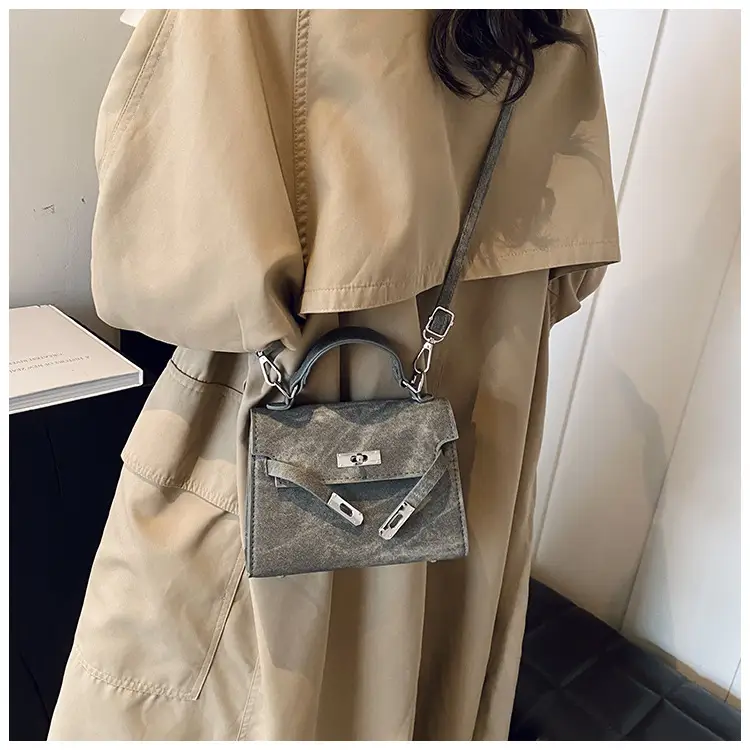 Women's Grey Velvet Shoulder Bag 2024 New Style — feature 19
