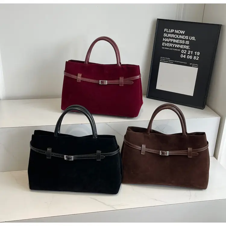 Women Frosted Red Shoulder Bag Large Capacity 2026 — feature 1