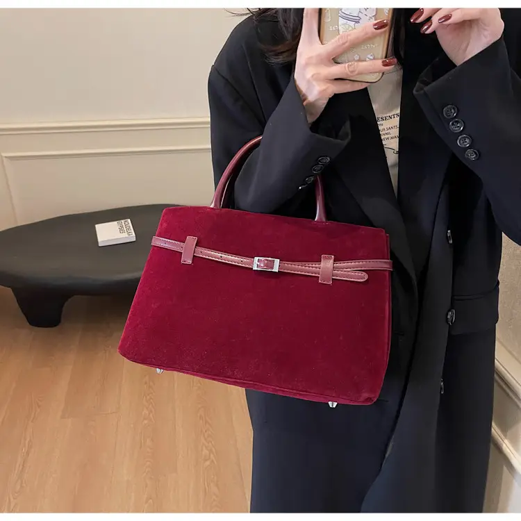 Women Frosted Red Shoulder Bag Large Capacity 2026 — feature 11