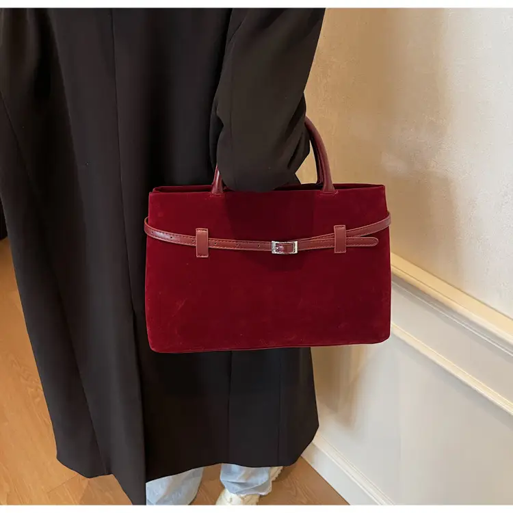 Women Frosted Red Shoulder Bag Large Capacity 2026 — feature 12