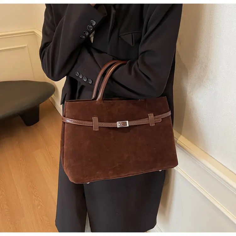 Women Frosted Red Shoulder Bag Large Capacity 2026 — feature 14