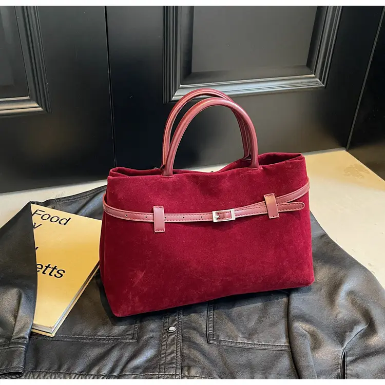 Women Frosted Red Shoulder Bag Large Capacity 2026 — feature 30