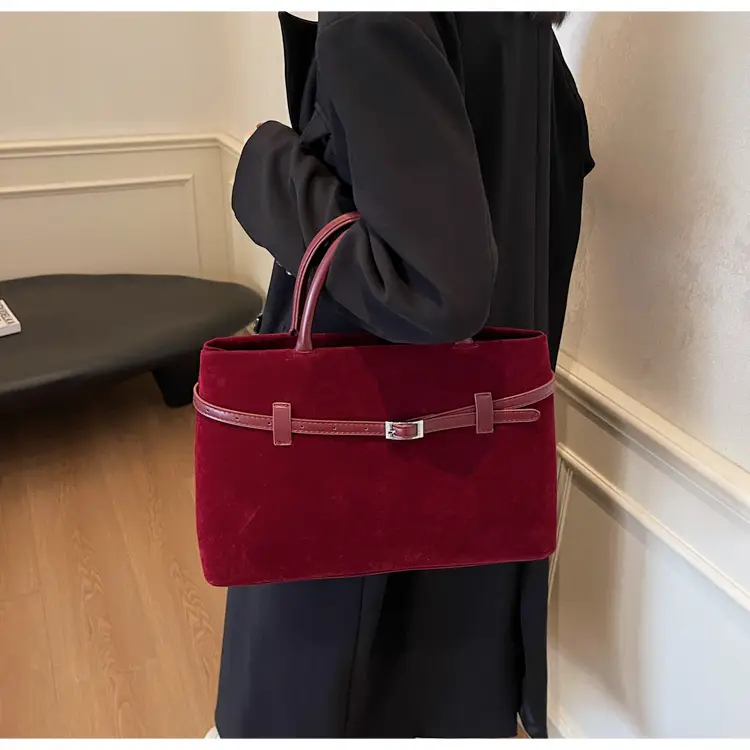 Women Frosted Red Shoulder Bag Large Capacity 2026 — feature 9