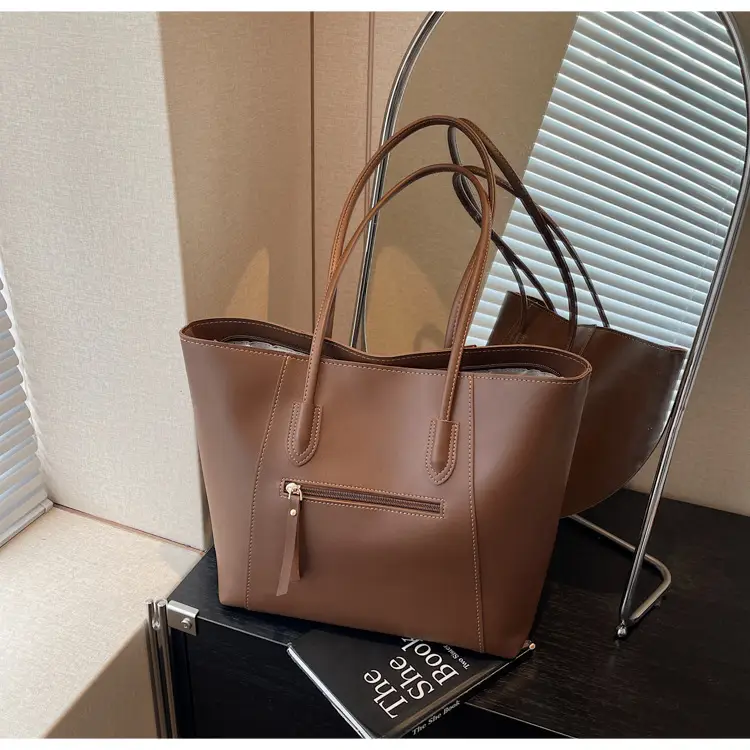 Large Capacity Solid Color Shoulder Bag for Women - Image 4