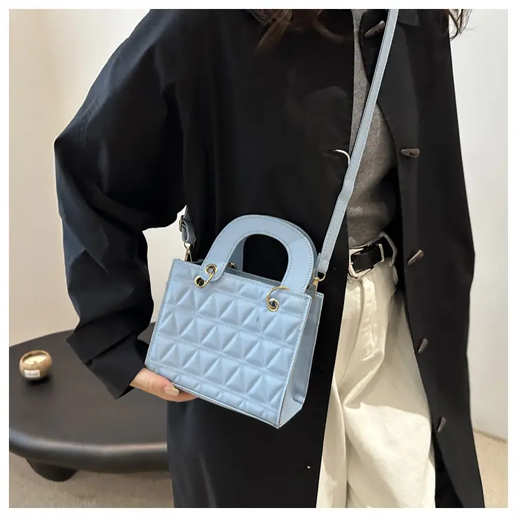 Black Rhombic Shoulder Crossbody Bag for Women 2024 — feature 13
