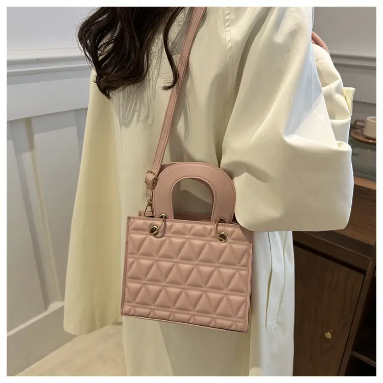 Black Rhombic Shoulder Crossbody Bag for Women 2024 — feature 14