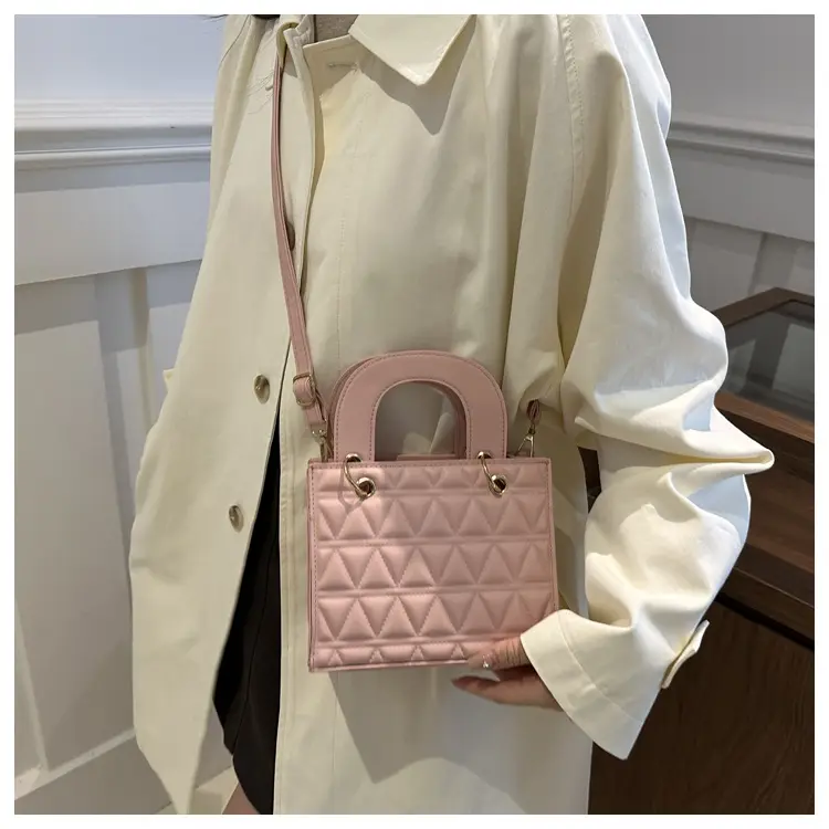 Black Rhombic Shoulder Crossbody Bag for Women 2024 — feature 16