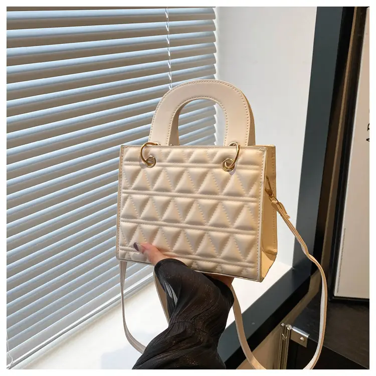 Black Rhombic Shoulder Crossbody Bag for Women 2024 — feature 21