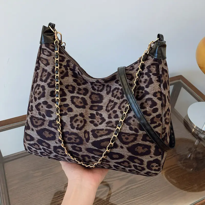 Leopard Print Chain Shoulder Bag for Women - Image 7