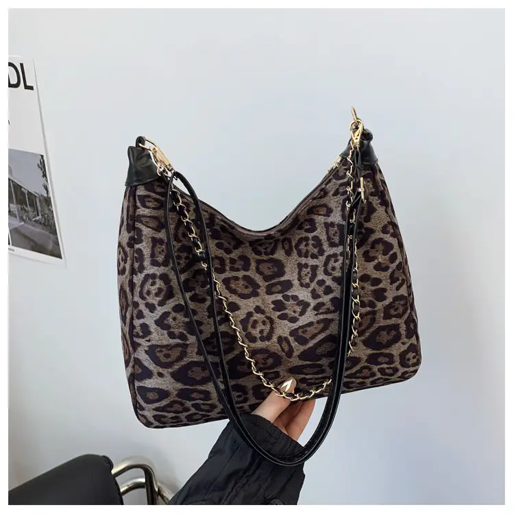 Leopard Print Chain Shoulder Bag for Women — feature 17