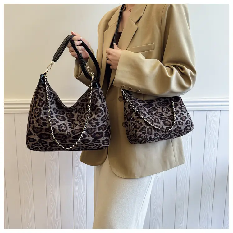 Leopard Print Chain Shoulder Bag for Women — feature 9