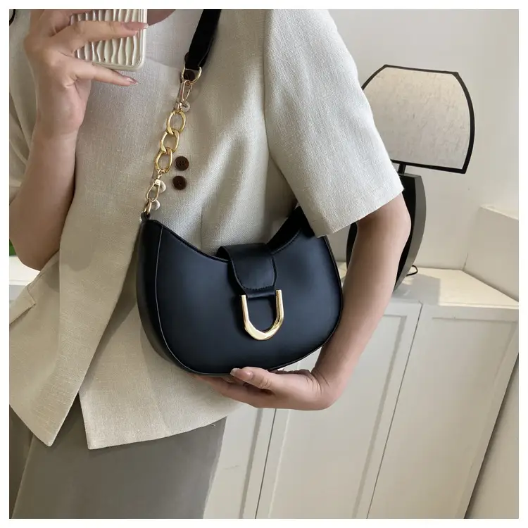 Brown Leather Shoulder Bag for Women 2023 — feature 10