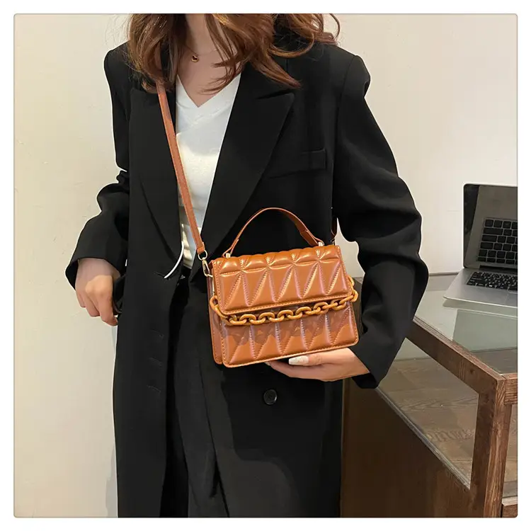 French Acrylic Chain Commuter Bag for Women — feature 21