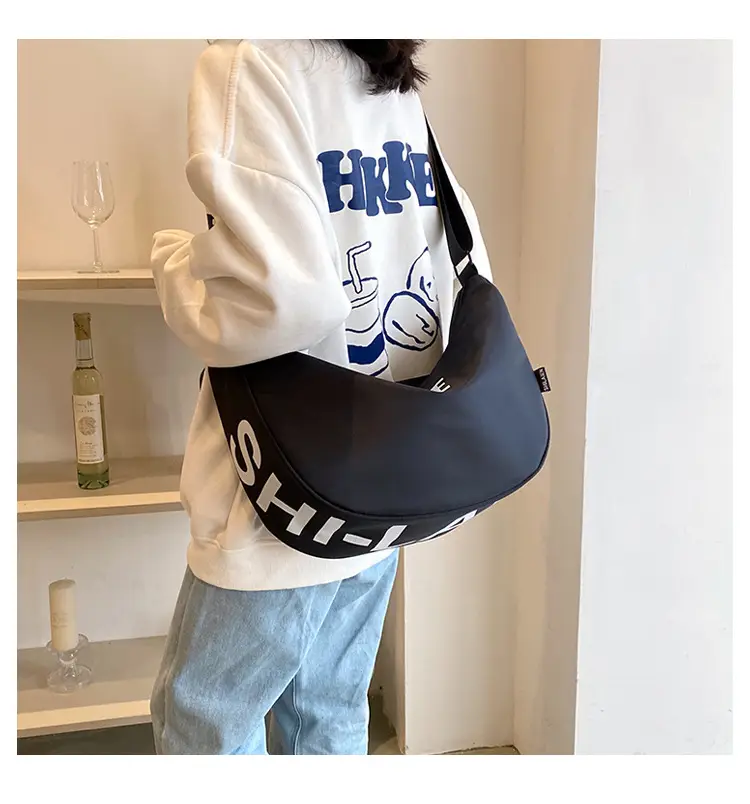 Red Trendy Crossbody Bag for Men Women — feature 15